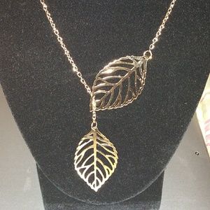 Beautiful Leaf Necklace & Earring Set Gold Color